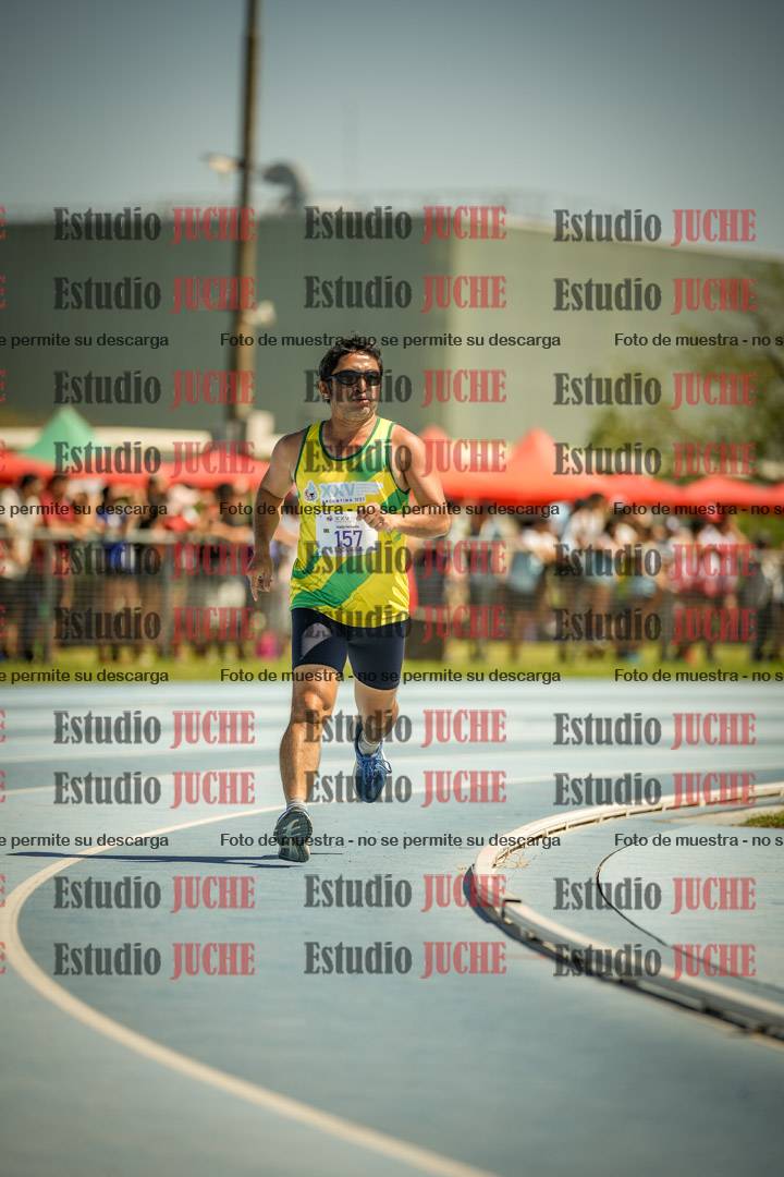 Fotos de los 800mts llanos de varones LIBRE/MASTER - FINAL