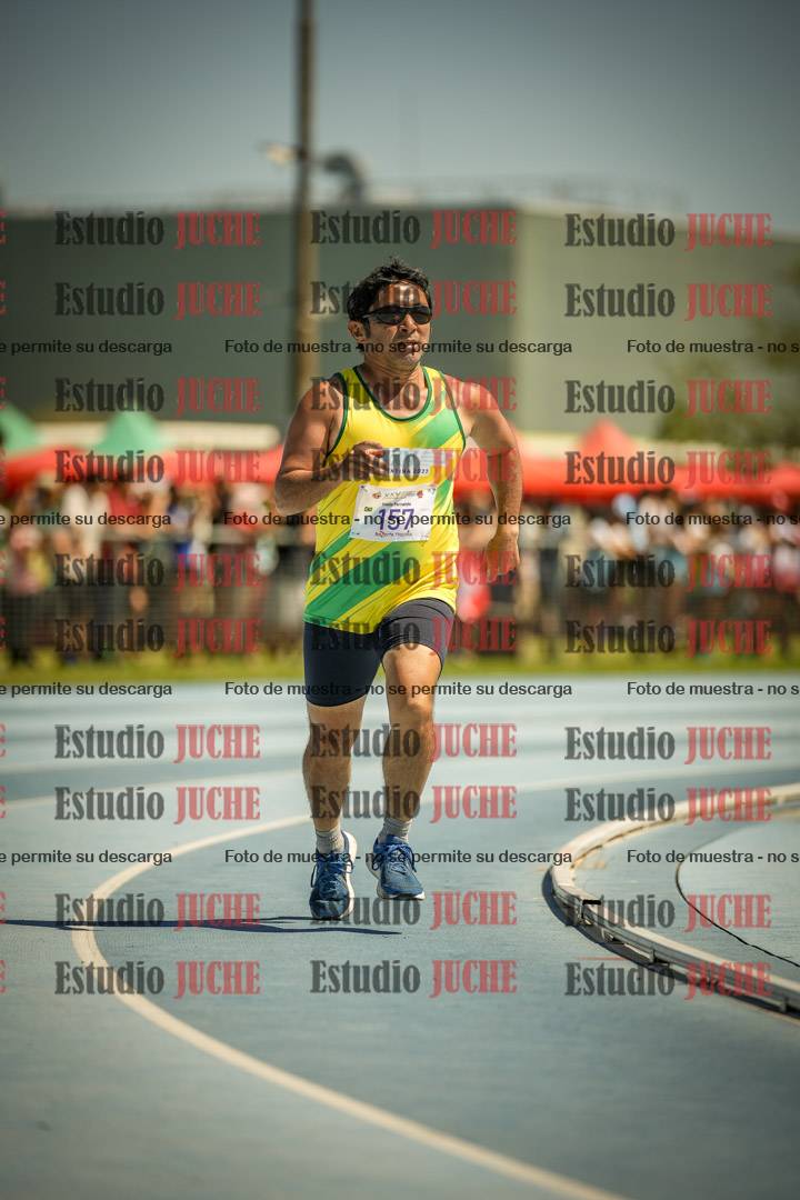 Fotos de los 800mts llanos de varones LIBRE/MASTER - FINAL