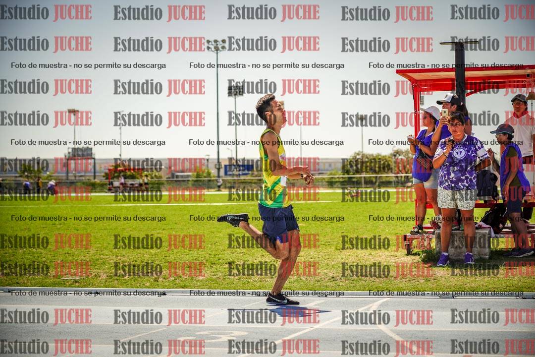 Fotos de los 800mts llanos de varones LIBRE/MASTER - FINAL