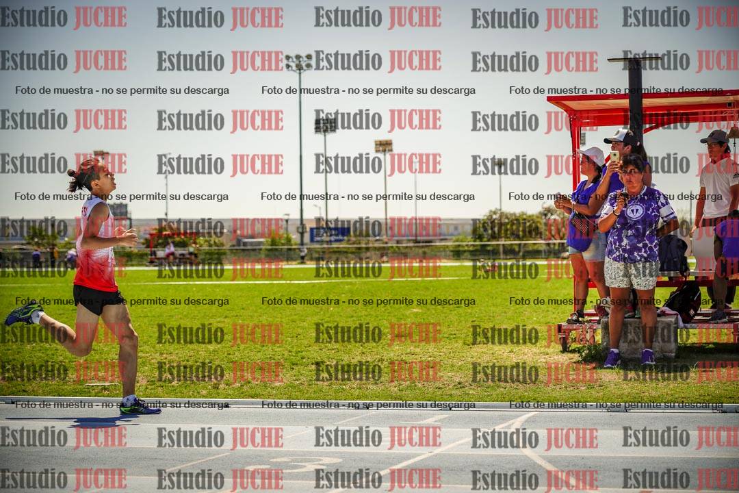 Fotos de los 800mts llanos de varones LIBRE/MASTER - FINAL