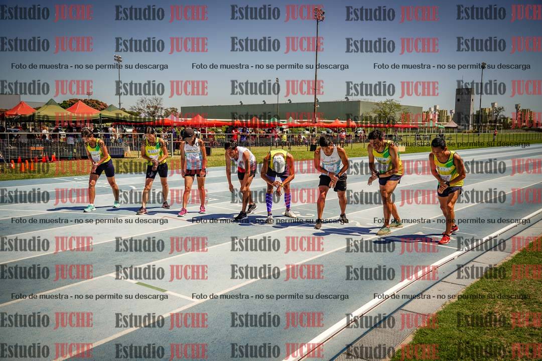 Fotos de los 10.000mts llanos de mujeres y varones LIBRE/MASTER - FINAL