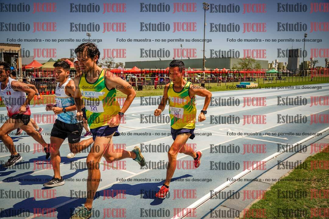 Fotos de los 10.000mts llanos de mujeres y varones LIBRE/MASTER - FINAL