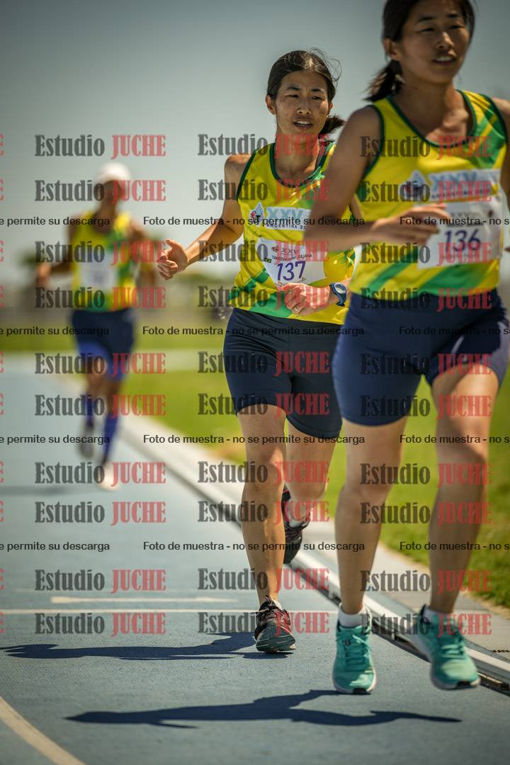 Fotos de los 10.000mts llanos de mujeres y varones LIBRE/MASTER - FINAL