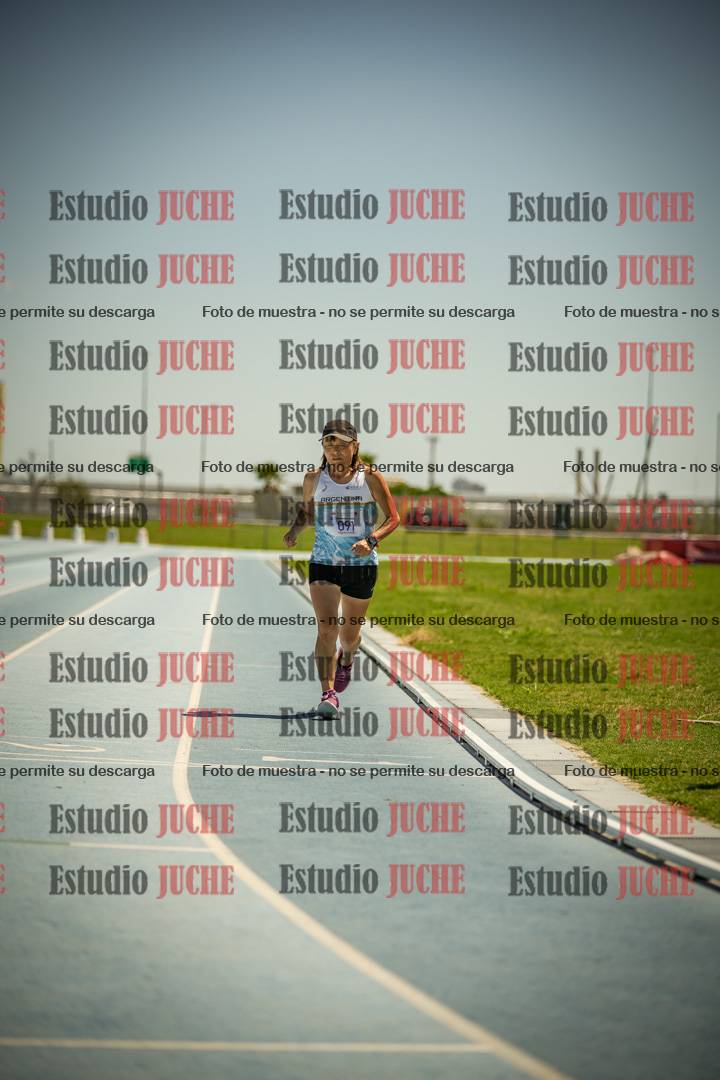 Fotos de los 10.000mts llanos de mujeres y varones LIBRE/MASTER - FINAL