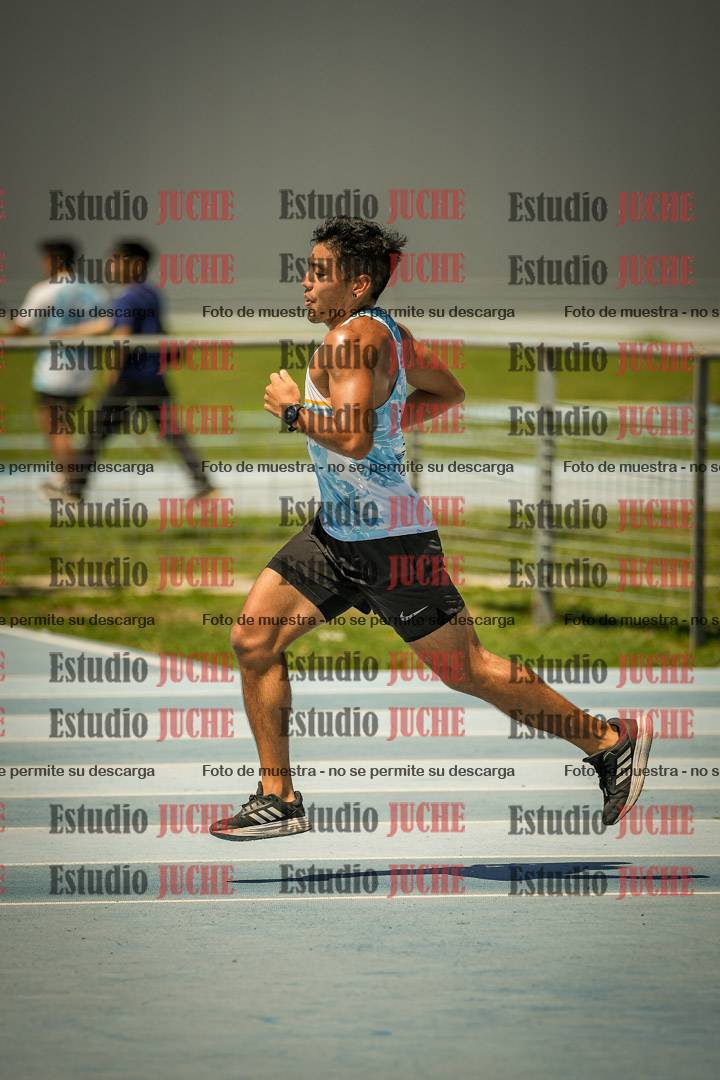 Fotos de los 10.000mts llanos de mujeres y varones LIBRE/MASTER - FINAL