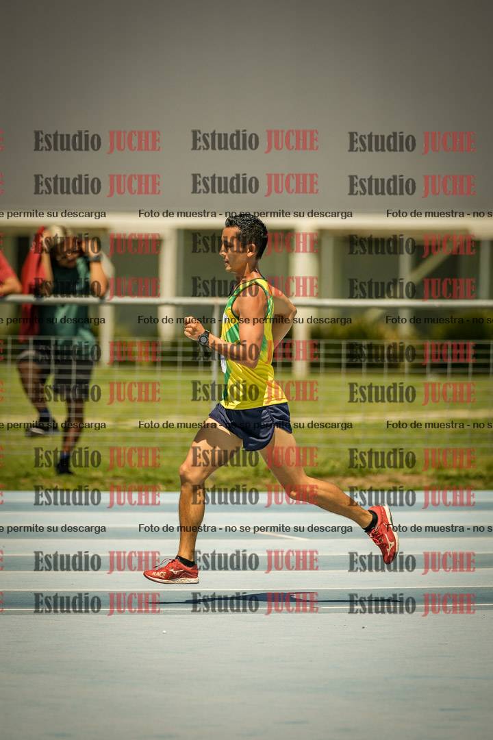 Fotos de los 10.000mts llanos de mujeres y varones LIBRE/MASTER - FINAL