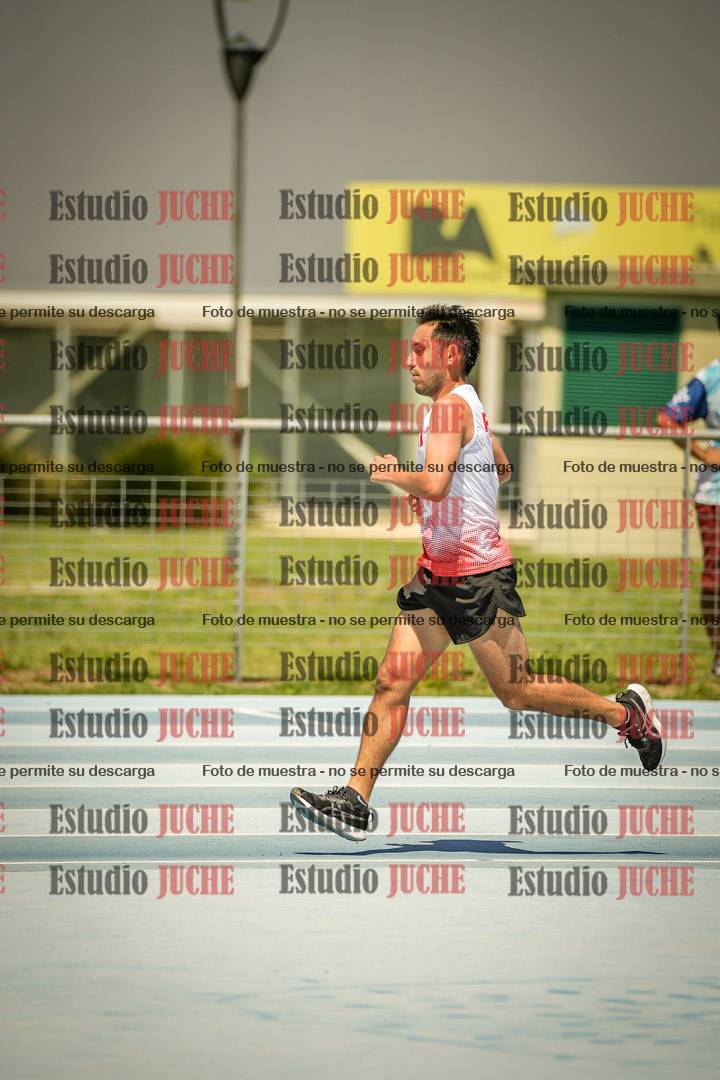 Fotos de los 10.000mts llanos de mujeres y varones LIBRE/MASTER - FINAL