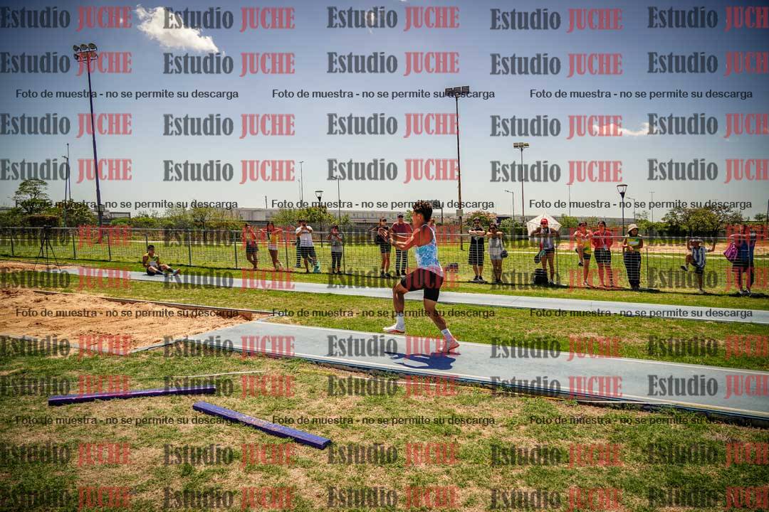 Fotos del salto triple de varones LIBRE/MASTER - FINAL