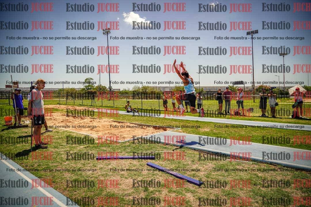 Fotos del salto triple de varones LIBRE/MASTER - FINAL