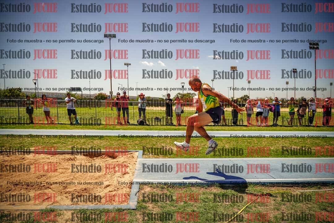 Fotos del salto triple de varones LIBRE/MASTER - FINAL