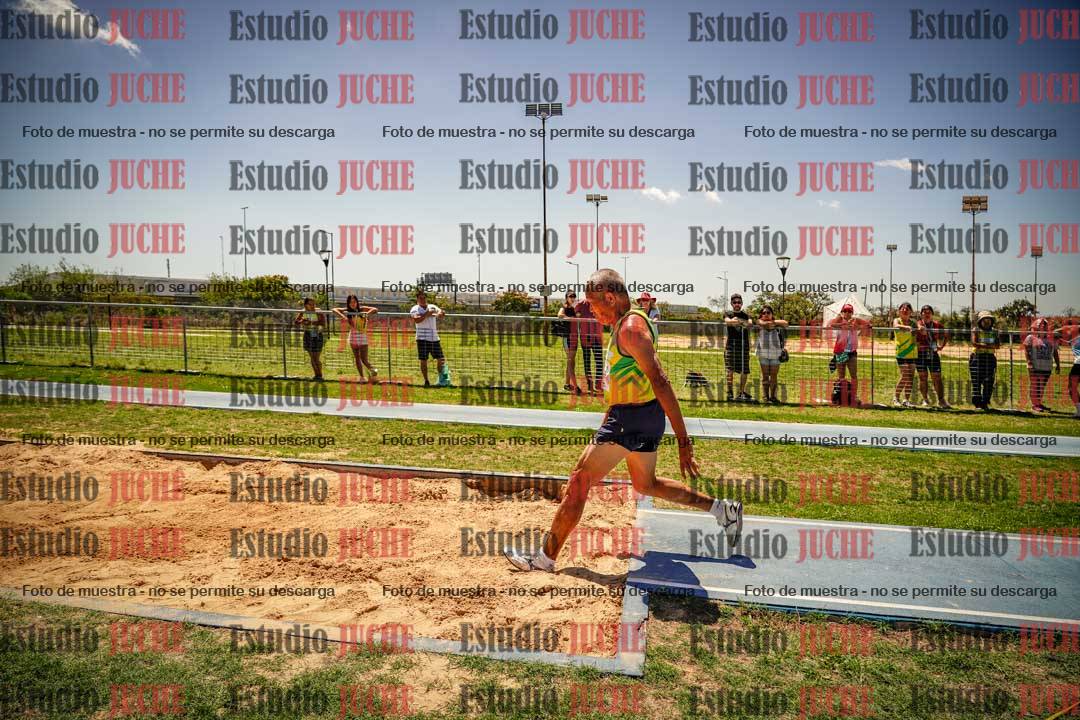 Fotos del salto triple de varones LIBRE/MASTER - FINAL