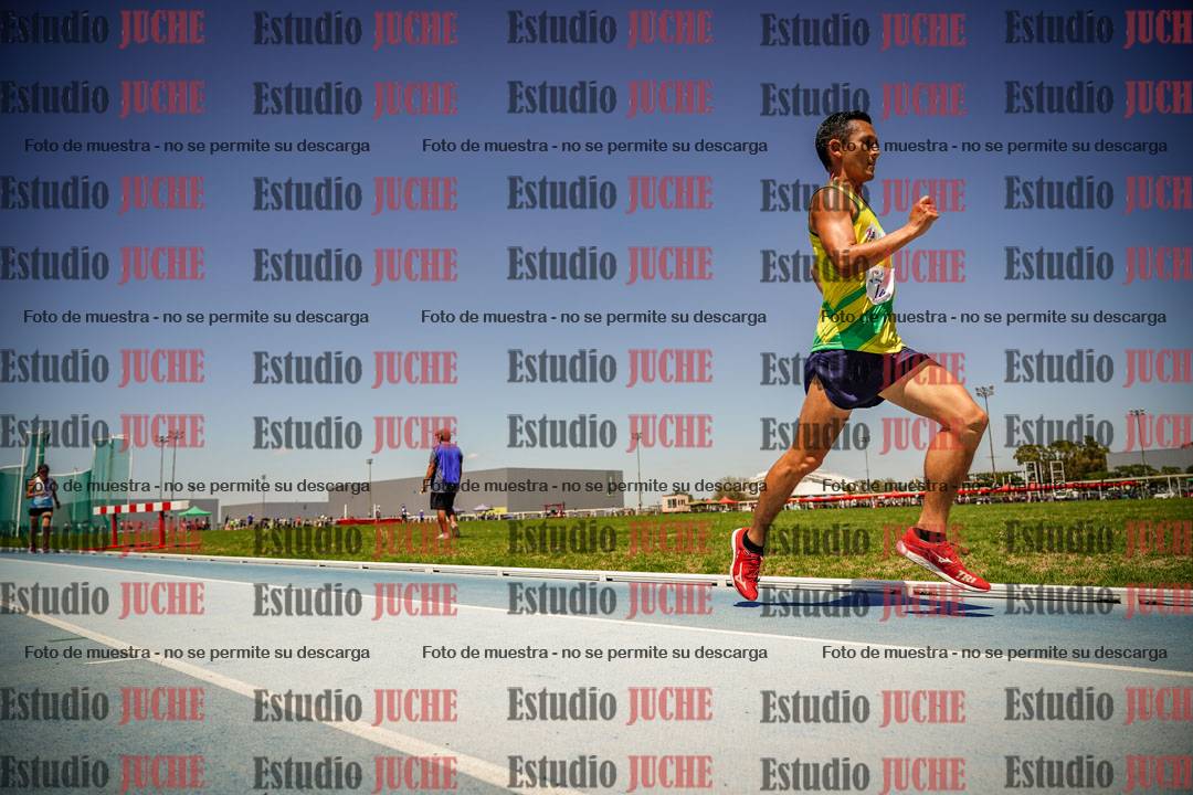 Fotos de los 10.000mts llanos de mujeres y varones LIBRE/MASTER - FINAL