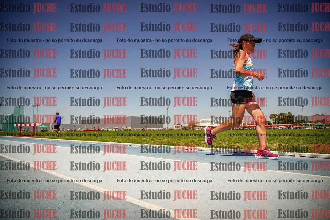Fotos de los 10.000mts llanos de mujeres y varones LIBRE/MASTER - FINAL