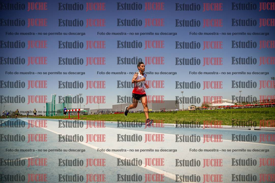 Fotos de los 10.000mts llanos de mujeres y varones LIBRE/MASTER - FINAL