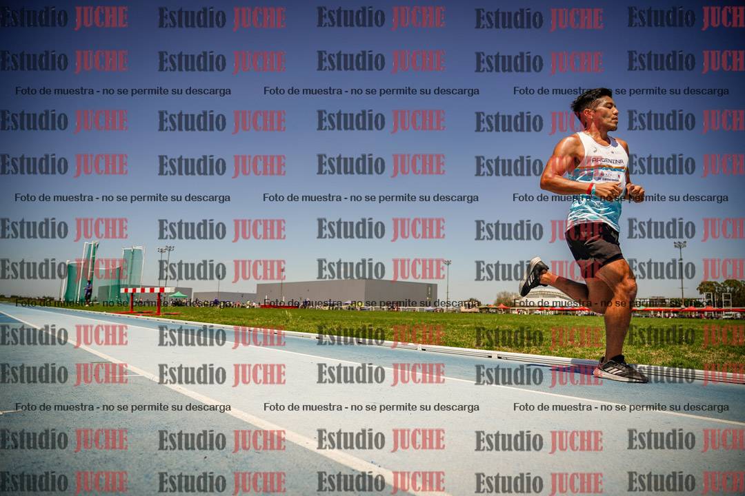 Fotos de los 10.000mts llanos de mujeres y varones LIBRE/MASTER - FINAL