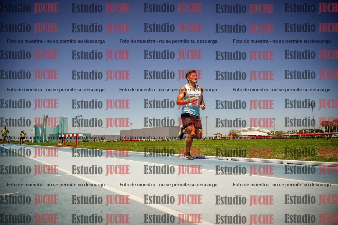 Fotos de los 10.000mts llanos de mujeres y varones LIBRE/MASTER - FINAL