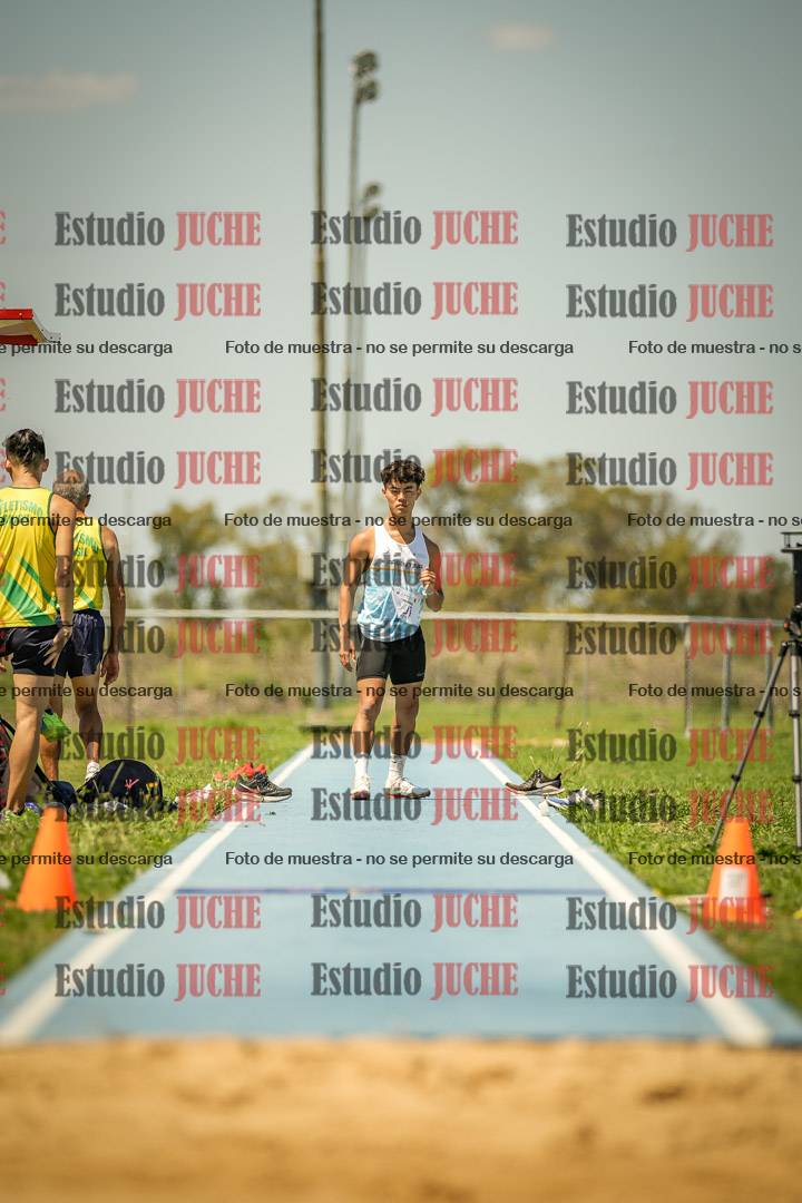 Fotos del salto triple de varones LIBRE/MASTER - FINAL