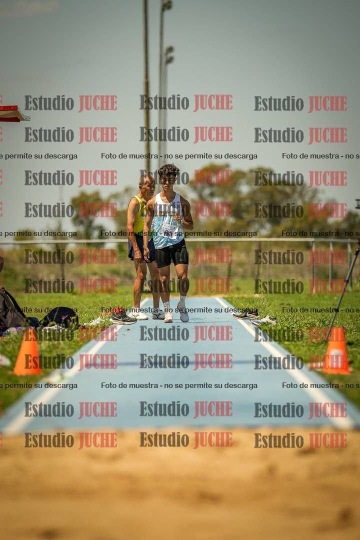 Fotos del salto triple de varones LIBRE/MASTER - FINAL