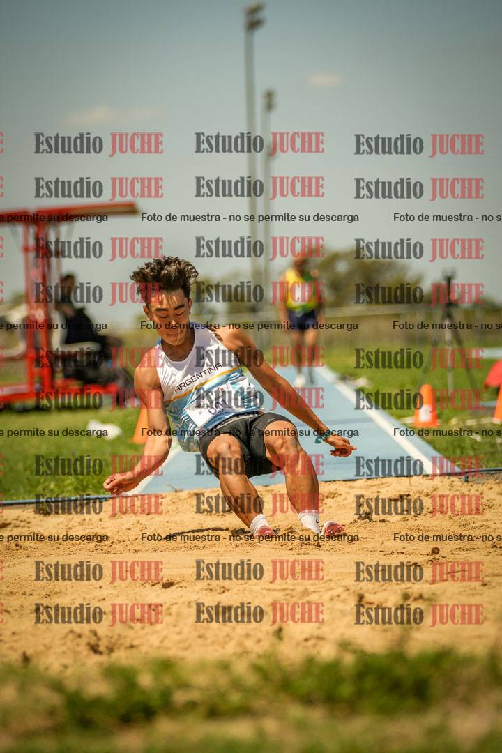 Fotos del salto triple de varones LIBRE/MASTER - FINAL