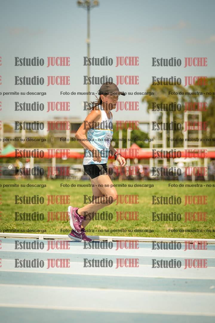 Fotos de los 10.000mts llanos de mujeres y varones LIBRE/MASTER - FINAL