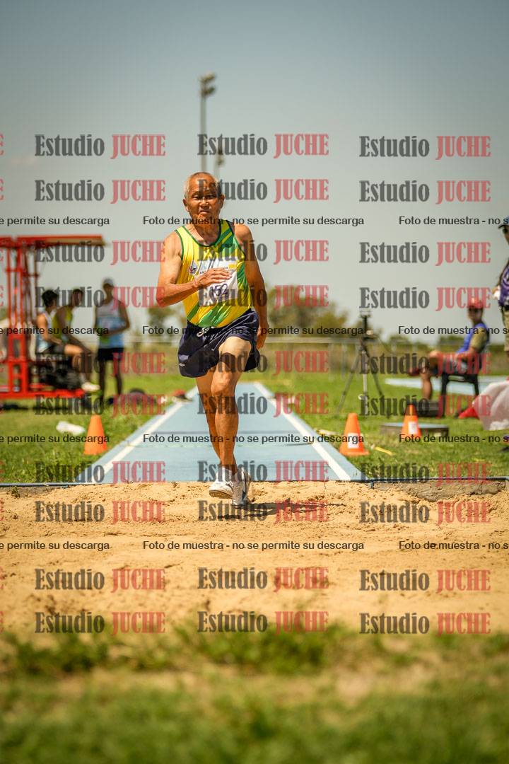Fotos del salto triple de varones LIBRE/MASTER - FINAL