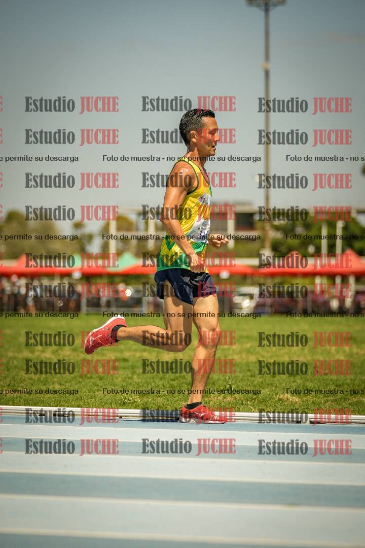 Fotos de los 10.000mts llanos de mujeres y varones LIBRE/MASTER - FINAL