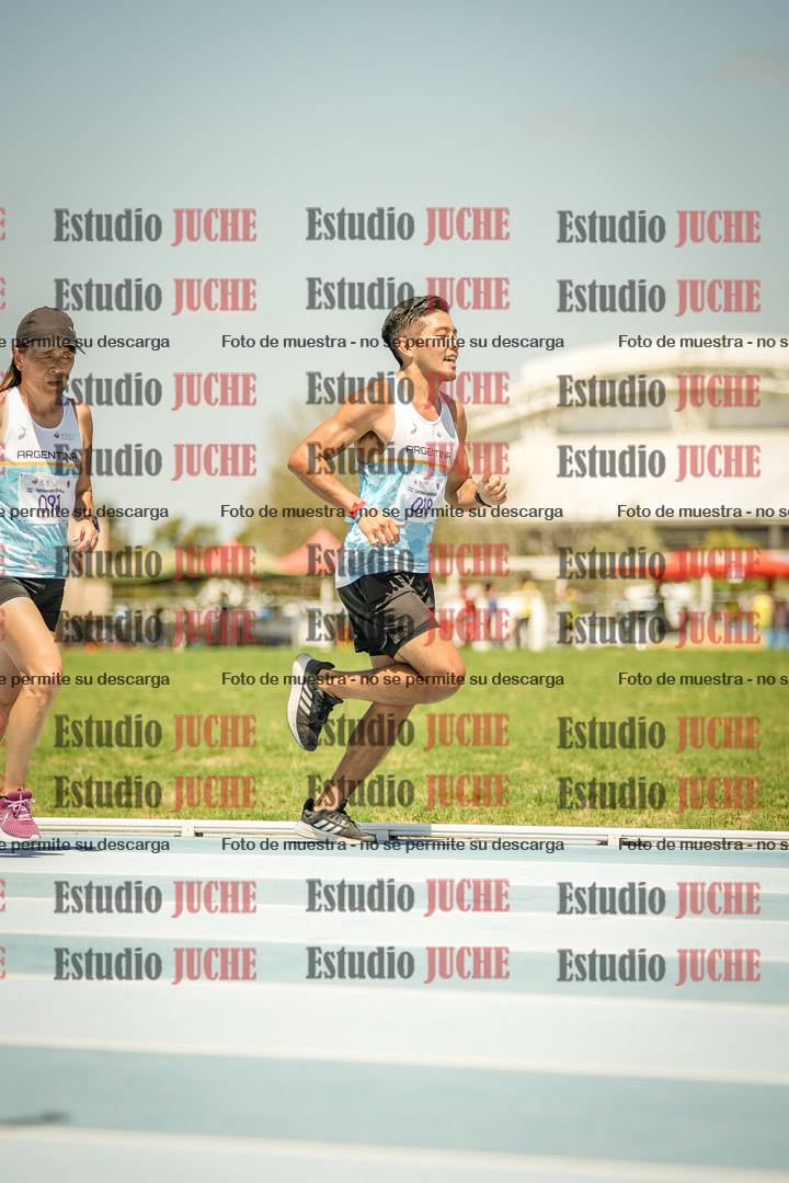 Fotos de los 10.000mts llanos de mujeres y varones LIBRE/MASTER - FINAL