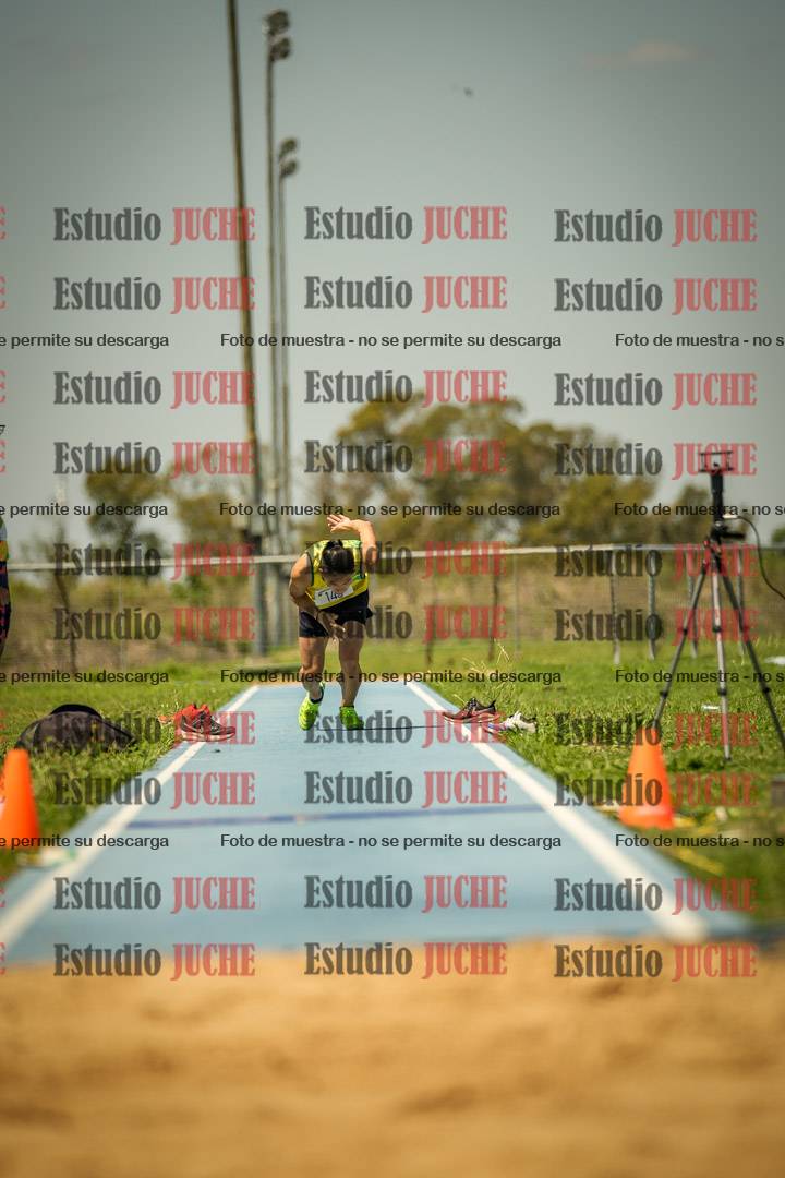 Fotos del salto triple de varones LIBRE/MASTER - FINAL