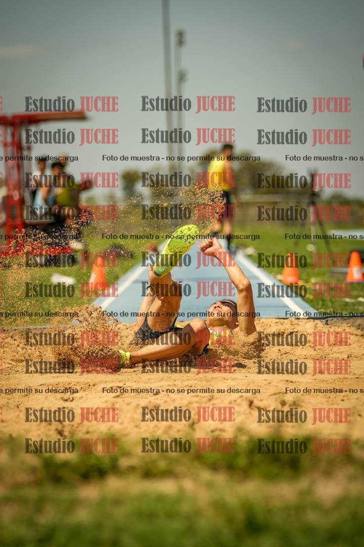 Fotos del salto triple de varones LIBRE/MASTER - FINAL