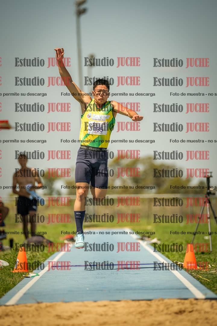 Fotos del salto triple de varones LIBRE/MASTER - FINAL
