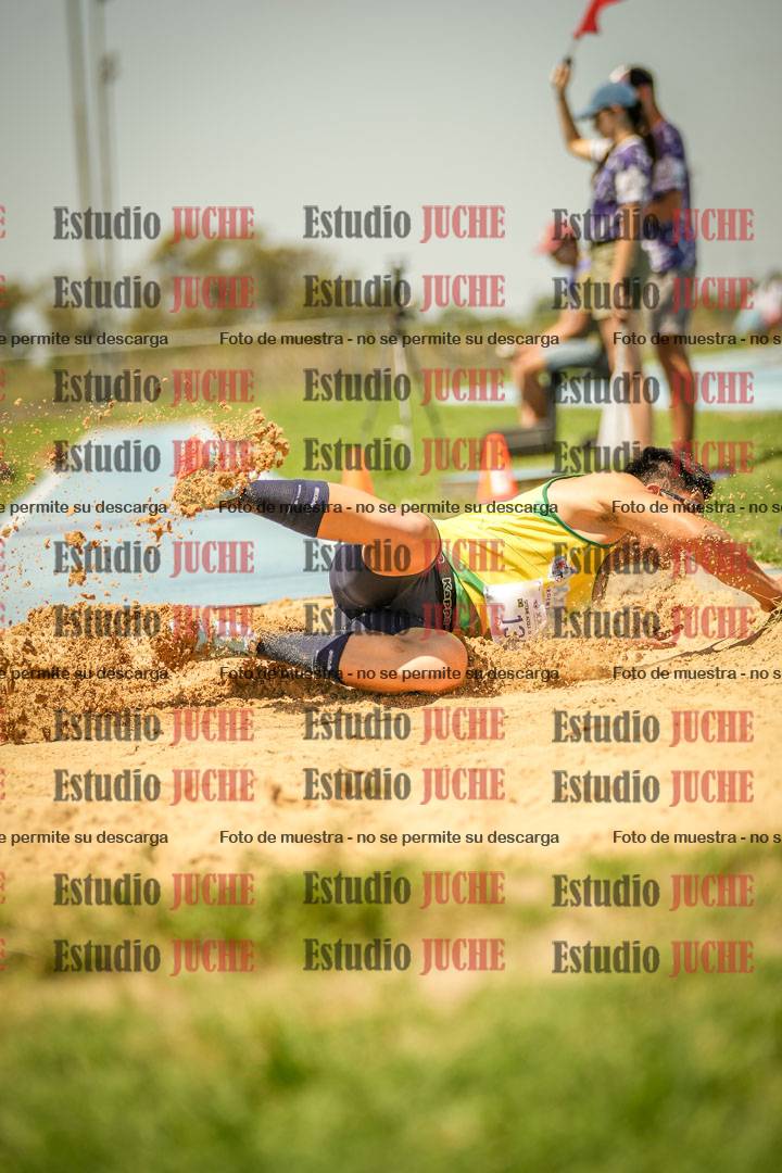 Fotos del salto triple de varones LIBRE/MASTER - FINAL