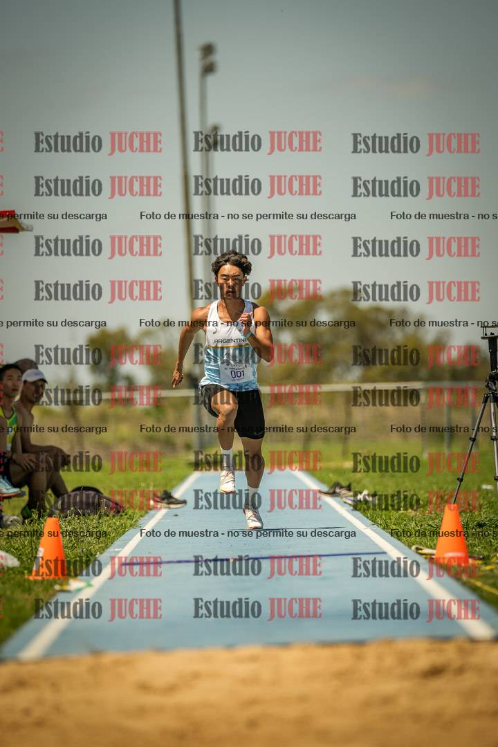 Fotos del salto triple de varones LIBRE/MASTER - FINAL
