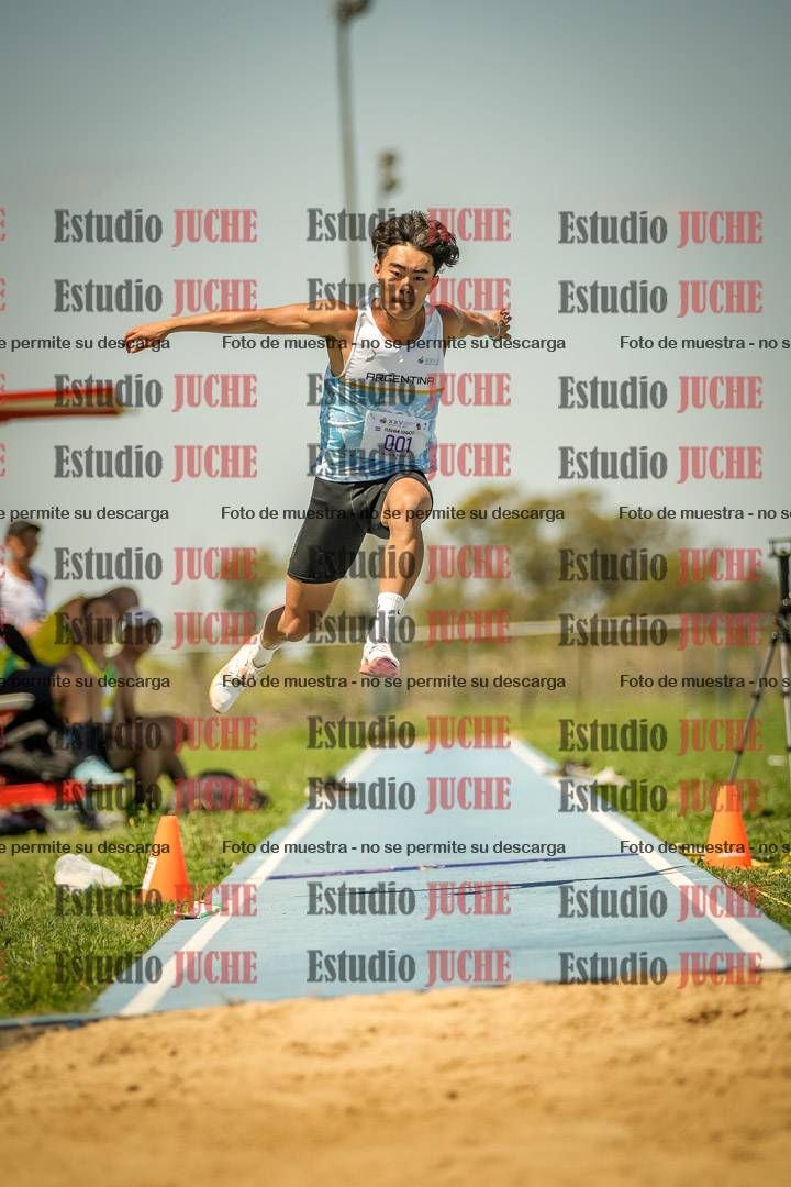 Fotos del salto triple de varones LIBRE/MASTER - FINAL