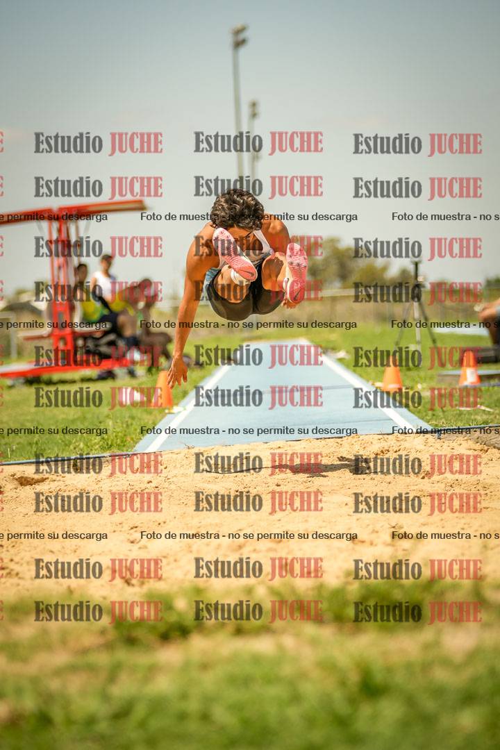 Fotos del salto triple de varones LIBRE/MASTER - FINAL