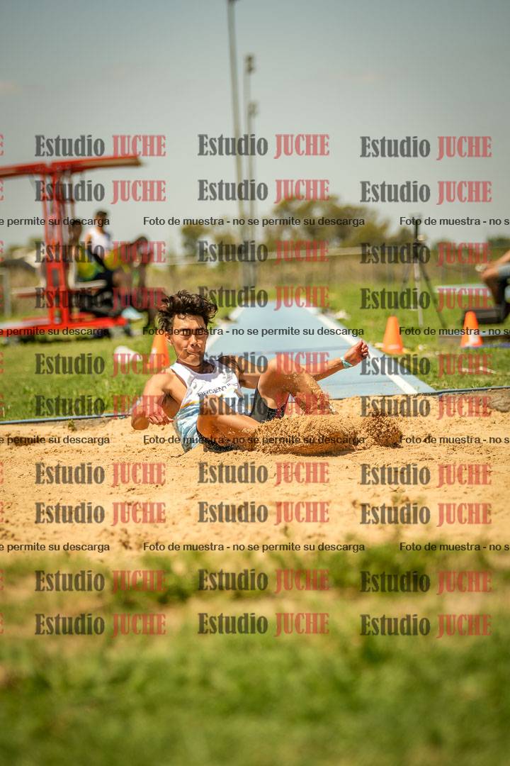 Fotos del salto triple de varones LIBRE/MASTER - FINAL