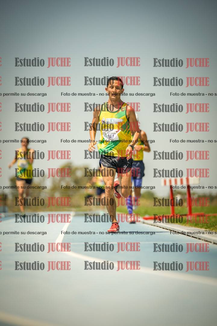 Fotos de los 10.000mts llanos de mujeres y varones LIBRE/MASTER - FINAL