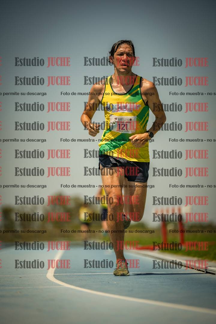 Fotos de los 10.000mts llanos de mujeres y varones LIBRE/MASTER - FINAL