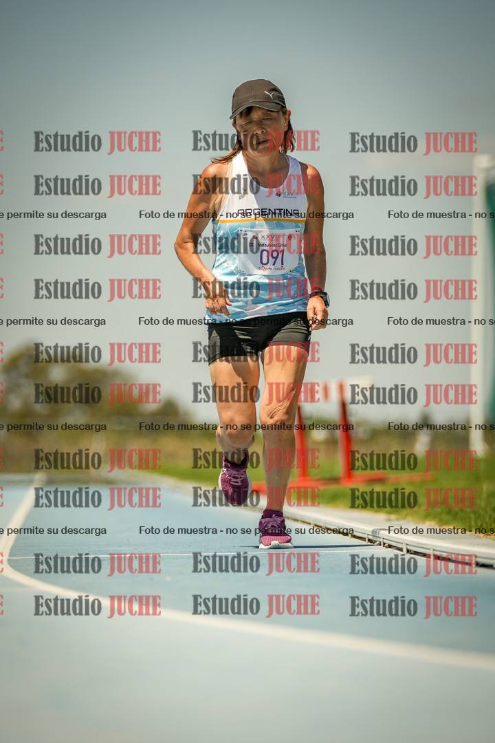 Fotos de los 10.000mts llanos de mujeres y varones LIBRE/MASTER - FINAL