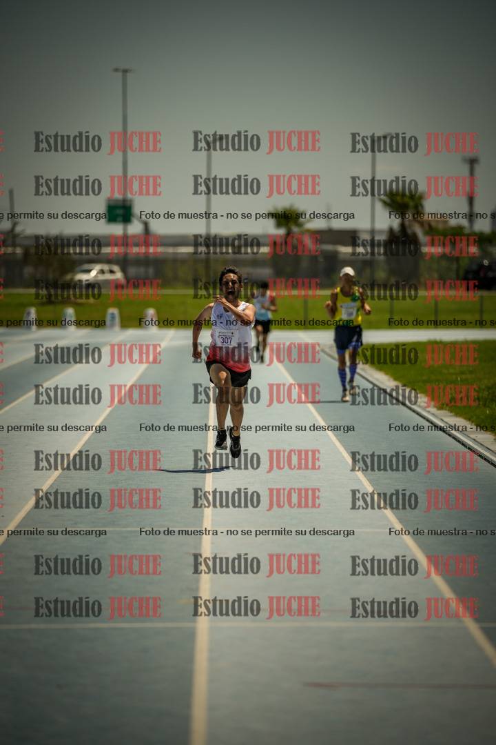 Fotos de los 10.000mts llanos de mujeres y varones LIBRE/MASTER - FINAL