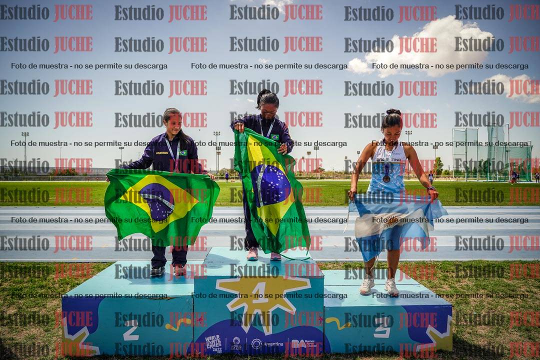 Fotos de algunos podios y extras del torneo
