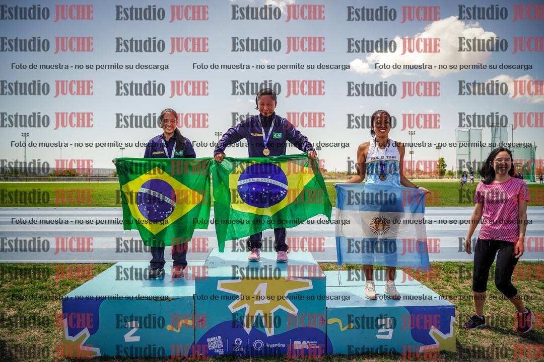 Fotos de algunos podios y extras del torneo