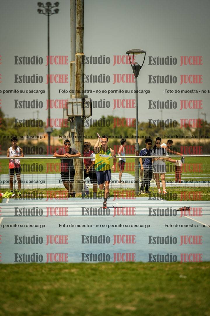 Fotos del lanzamiento de jabalina de varones - decatlón 9