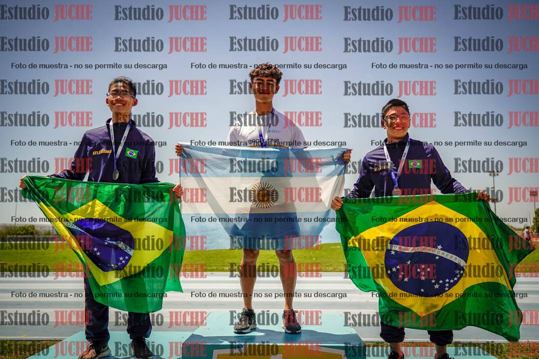 Fotos de algunos podios y extras del torneo