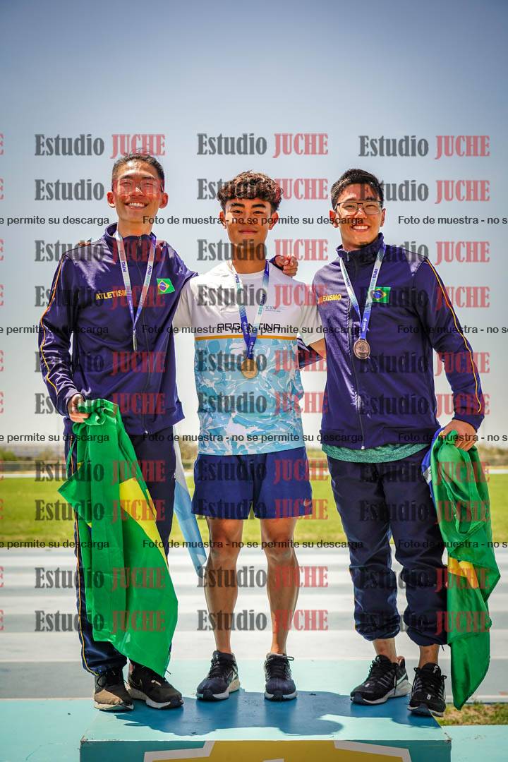 Fotos de algunos podios y extras del torneo