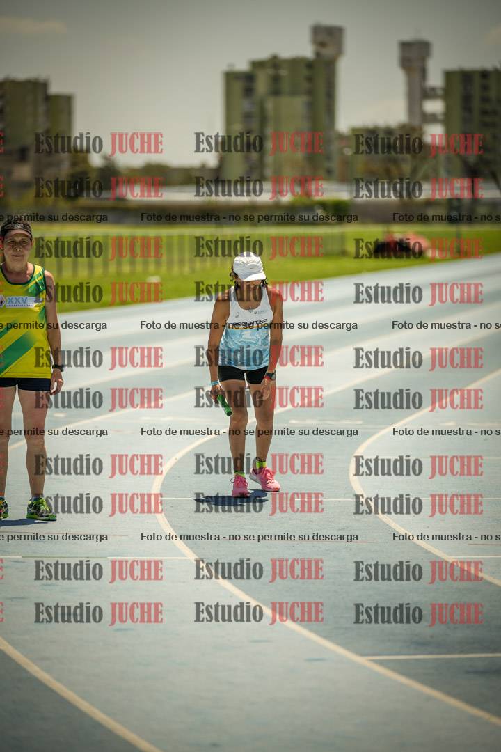 Fotos de las Postas 4x400mts de mujeres MASTER - FINAL