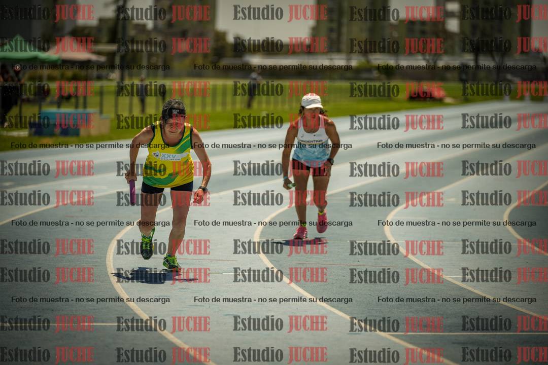 Fotos de las Postas 4x400mts de mujeres MASTER - FINAL