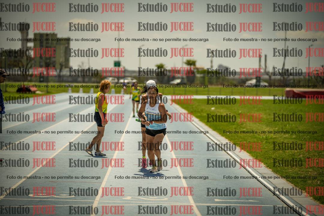Fotos de las Postas 4x400mts de mujeres MASTER - FINAL