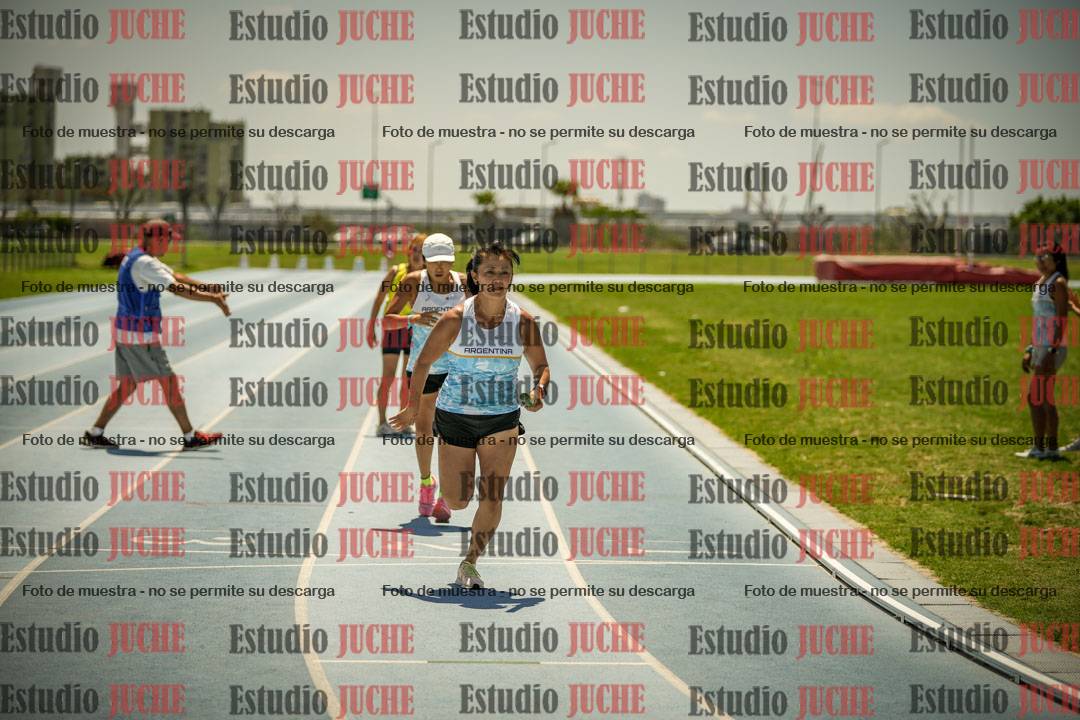 Fotos de las Postas 4x400mts de mujeres MASTER - FINAL