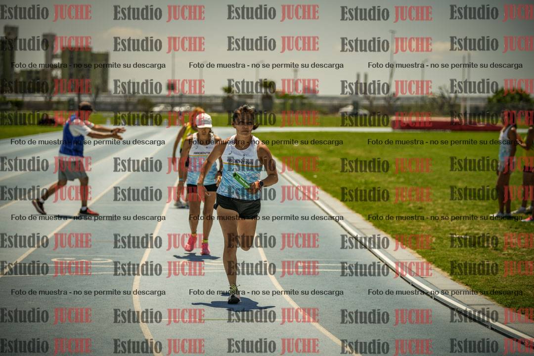 Fotos de las Postas 4x400mts de mujeres MASTER - FINAL