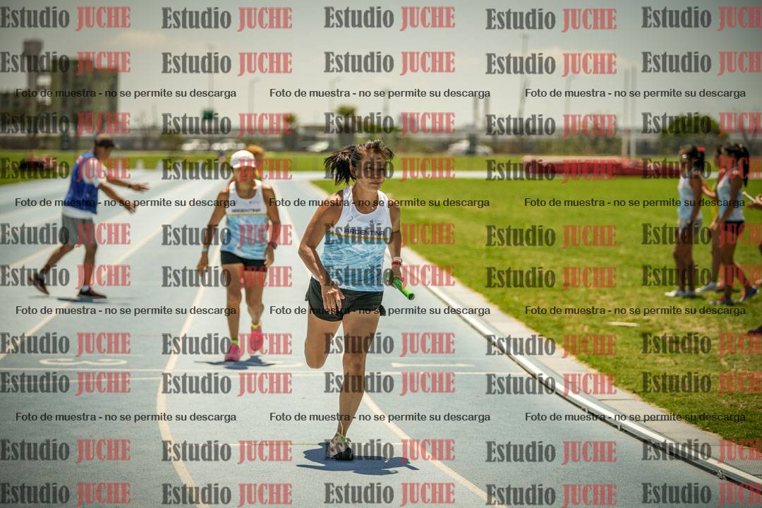 Fotos de las Postas 4x400mts de mujeres MASTER - FINAL